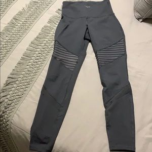 Old Navy Active Leggings